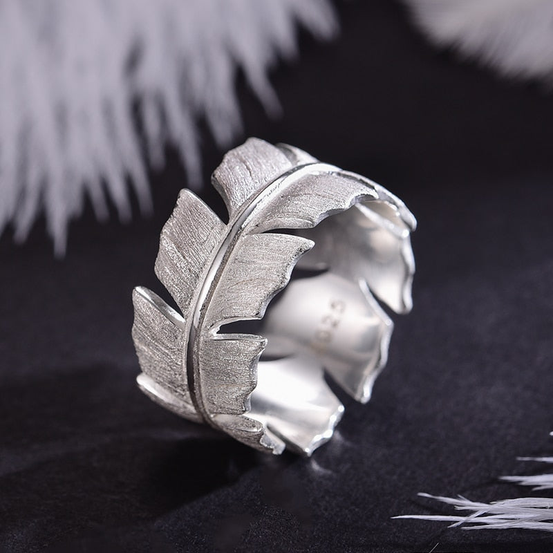 Mori Bear Rings in 925 Sterling Silver - Feather