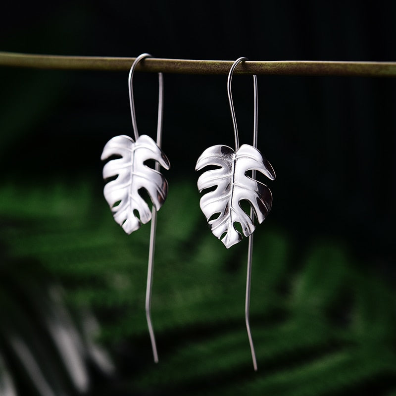Mori Bear Drop Earrings in 925 Sterling Silver - Monstera Leaves